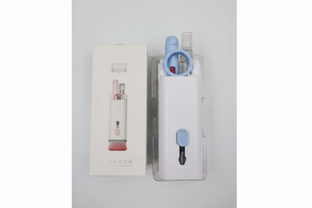 Multifunctional Tech Cleaning Kit